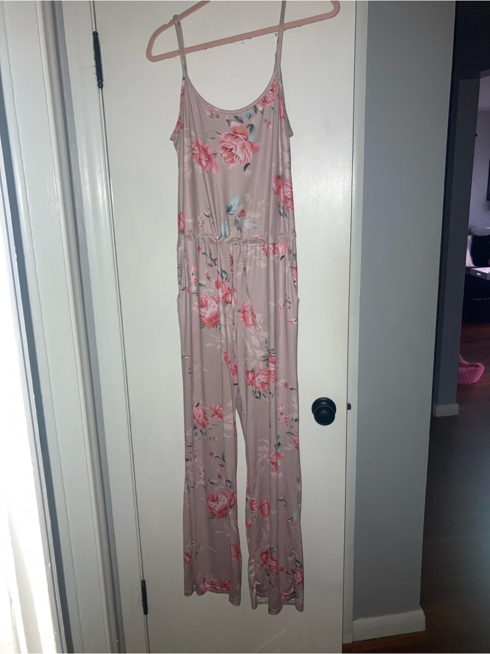 Floral Spaghetti-Strap Wide-Leg Jumpsuit in Dusty Pink